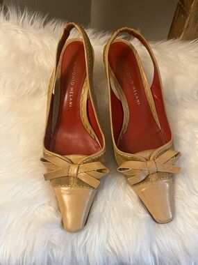 ANTONIO MELANI Tan Leather Slingback Pumps with Bow Accent